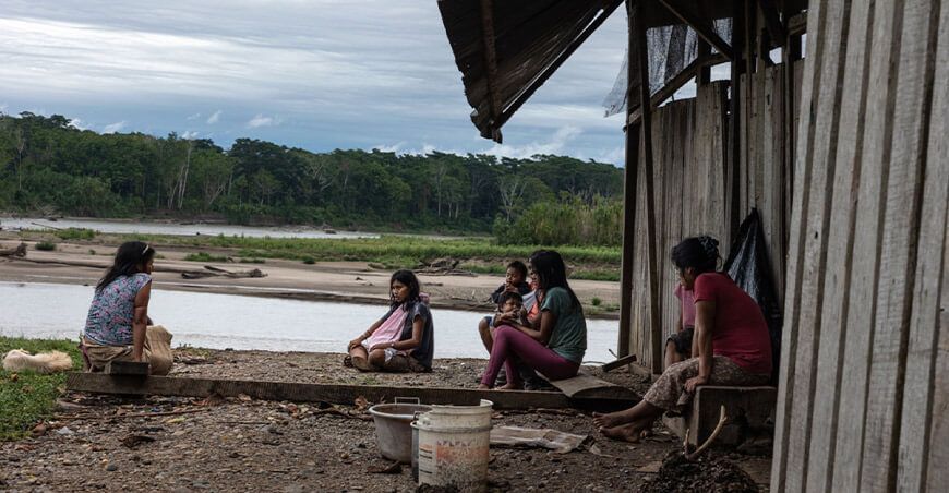 comunidades nativas indígenas Madre de Dios Amazonía Perú