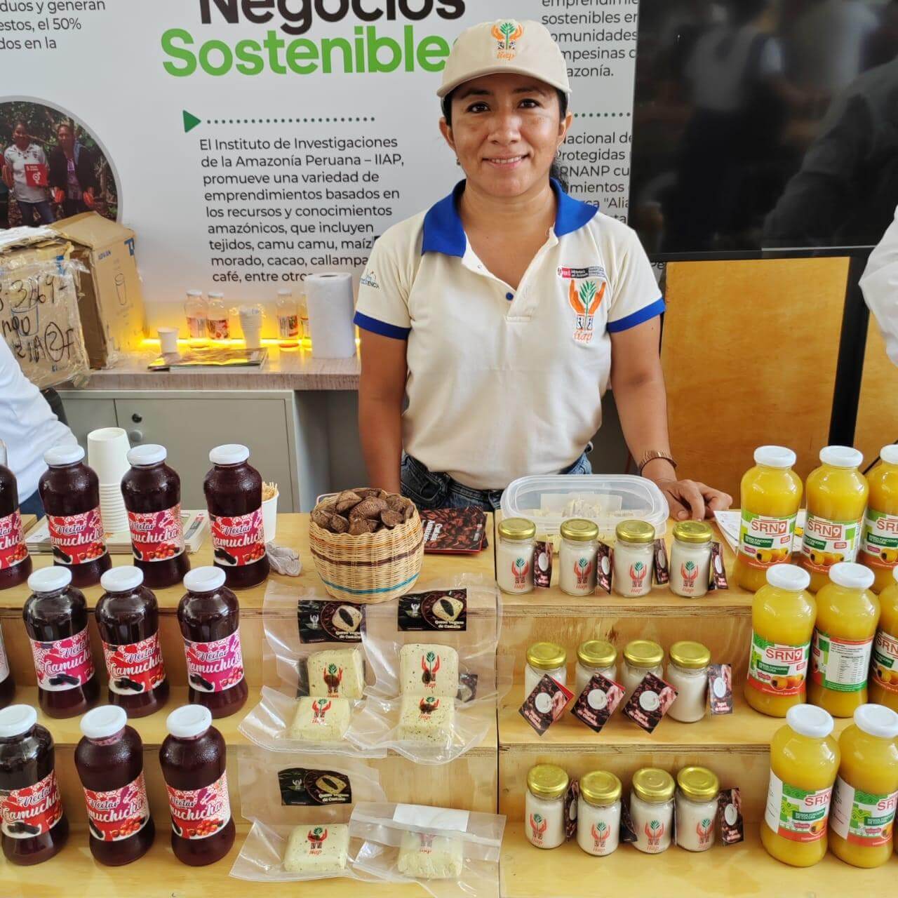 el Instituto de Investigaciones de la Amazonía Peruana (IIAP) ha innovado en la transformación de nueces de castaña amazónica en productos fermentados tipo queso y yogurt