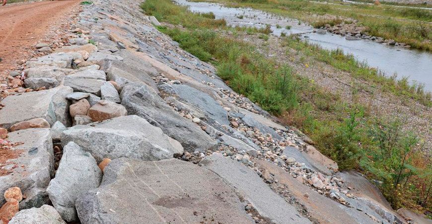 Ministra Contreras inauguró obra de servicios de protección del río Jequetepeque