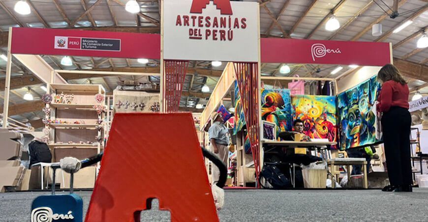 Artesanos peruanos alcanzan ventas de S/289 359 en feria en Colombia