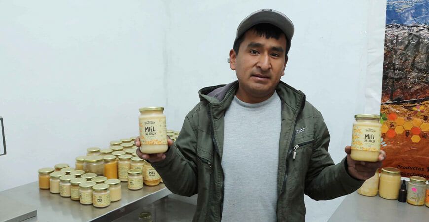 Historia de Félix Chiquiyuri Contreras, emprendedor exitoso de Huarochirí en la producción de miel de abeja