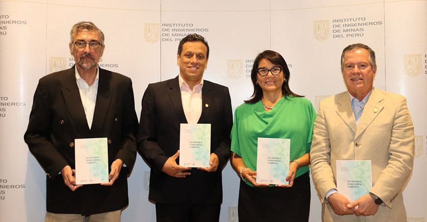 Instituto de Ingenieros de Minas presenta libro “Desarrollo Territorial y Minería”