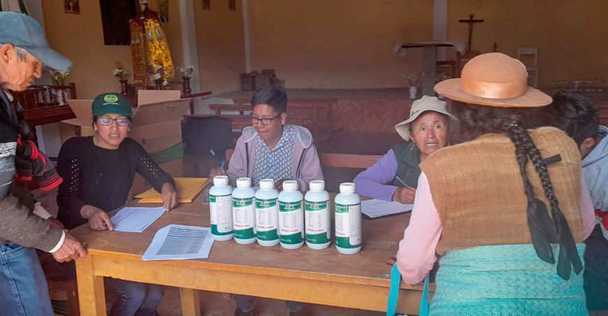 Entregan abono foliar a productores afectados por granizada en Chupuro en Junín Perú