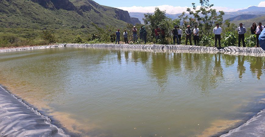 construcción reservorios Cajamarca Perú