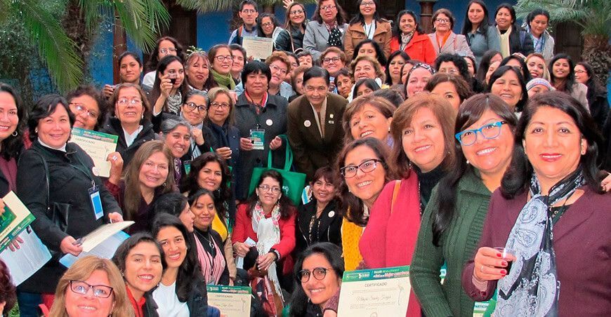 Participa en la conferencia “La importancia de revalorar el rol de la mujer peruana”