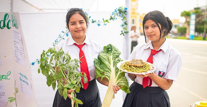 estudiantes participaron en el programa Huertos Escolares en La Libertad Perú
