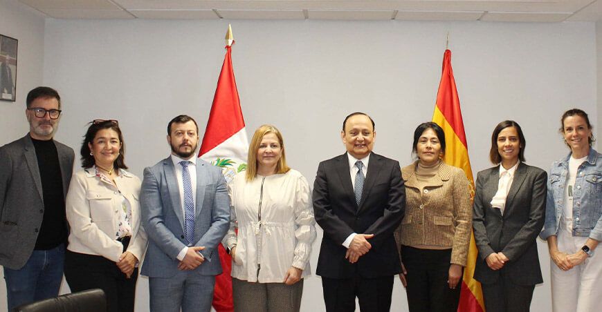 Perú y España firman convenio para promover el asesoramiento científico y la divulgación científica en el país
