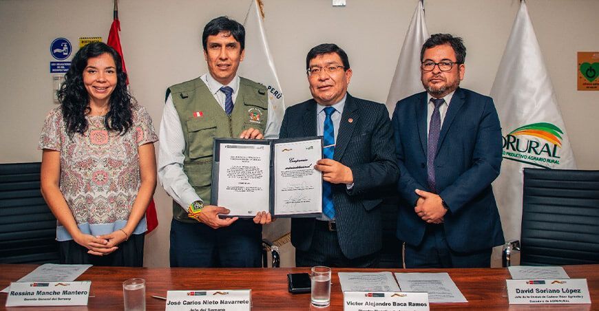 Sernanp y Agro Rural garantizan recolección sostenible de guano de las islas en beneficio de agricultores familiares
