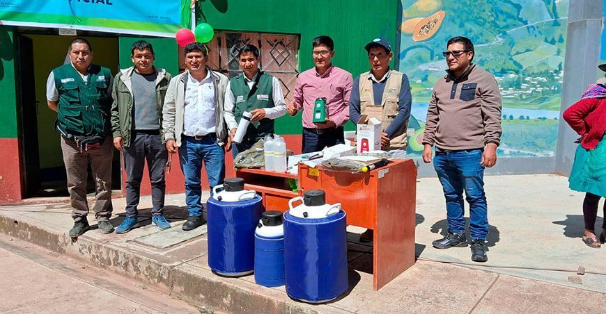 también se INIA transfiere 200 pajillas de semen de bovino