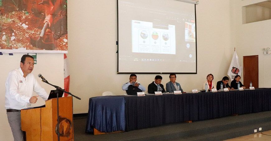 Ministro Ángel Manero se reunió en Tacna con autoridades y sociedad civil para abordar problemática del sector agrario