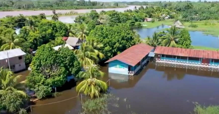 Ocho Sur dona 7.5 TM de alimentos a comunidades indígenas afectadas por desborde del río Aguaytia