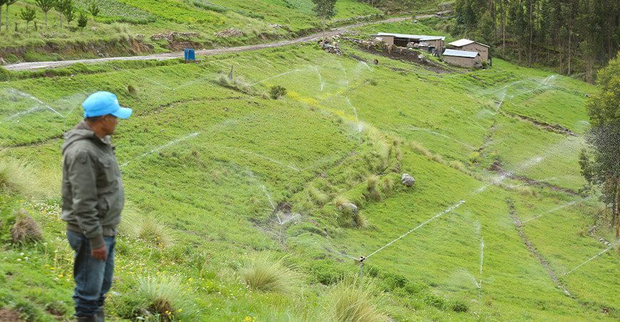 Midagri proyecto de riego por aspersión Cajamarca Perú