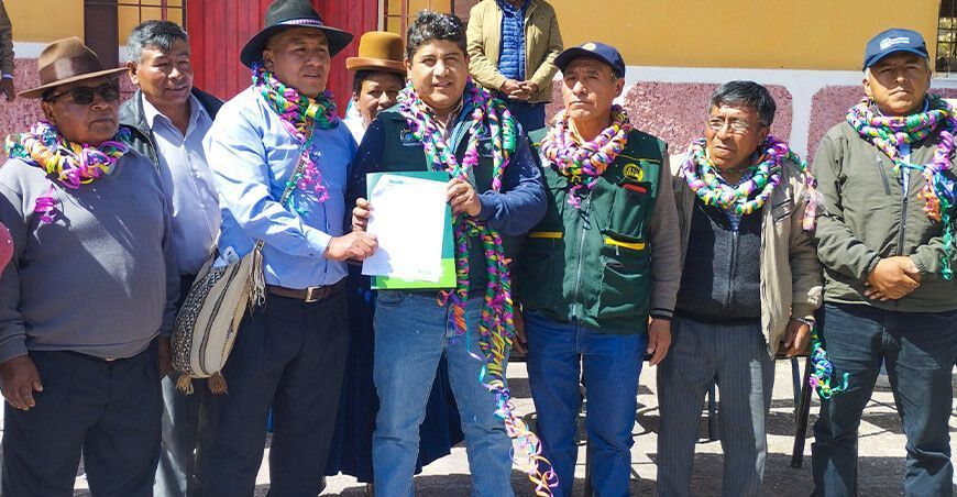Reconocen a la comunidad campesina Carpa Iñacoya de Vilquechico en Puno