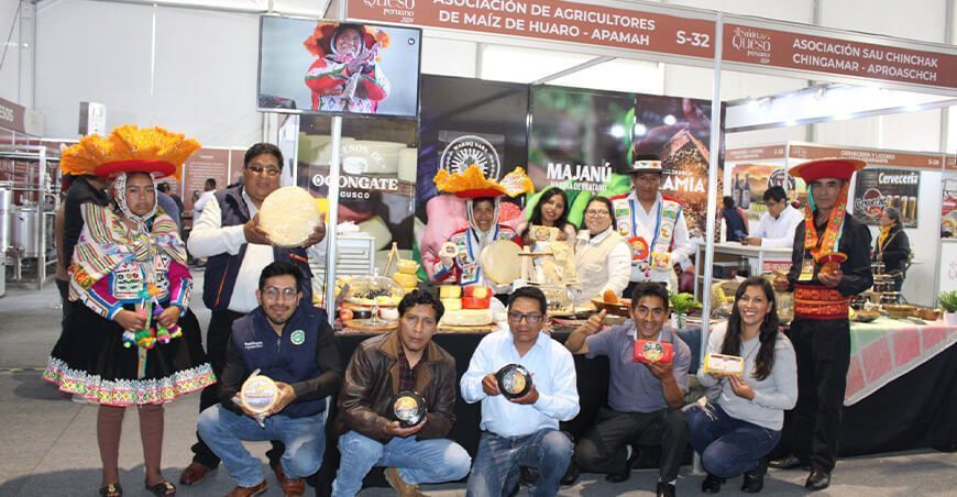 Asociaciones de Productores de Cusco y Amazonas participan en el Salón del Queso Peruano productores queseros Perú