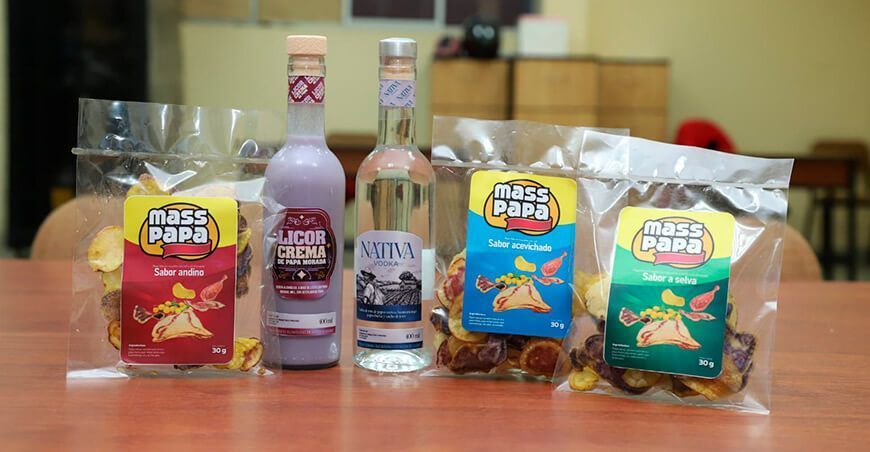 Licor de crema de papa morada y Destilado de Mix de Papas Nativas y Papas Fritas en Hojuelas de mix de papas nativas