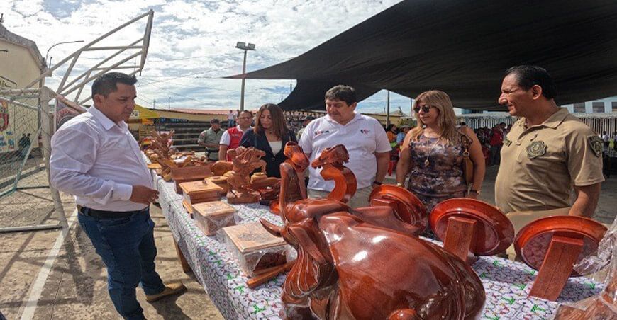 Pucallpa: Internos del penal reciben certificación en carpintería industrial, artesanía y cubicación de madera Pucallpa ITP Perú