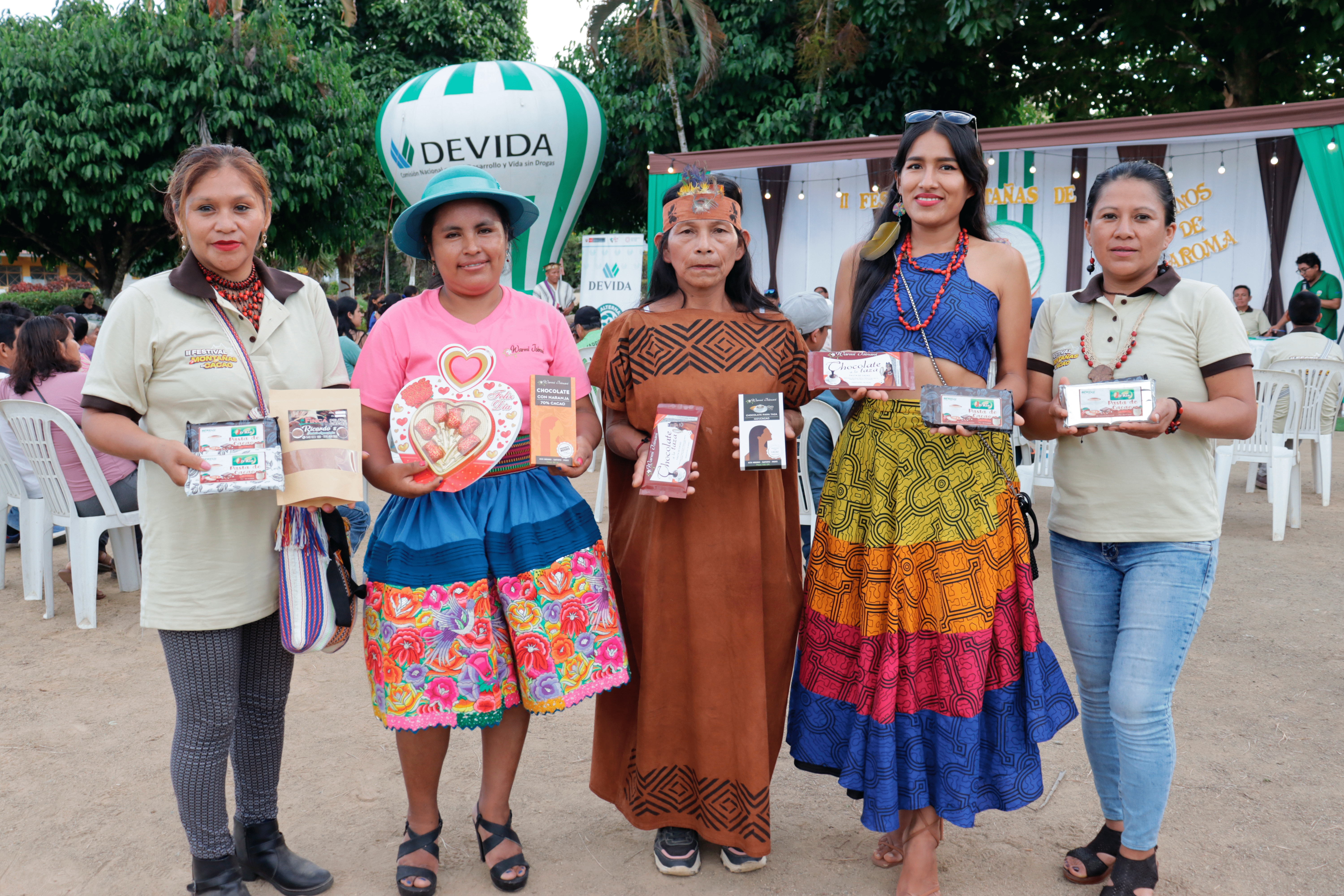 Festival Montañas de Cacao Finos de Aromas” en Río Negro Junín Perú