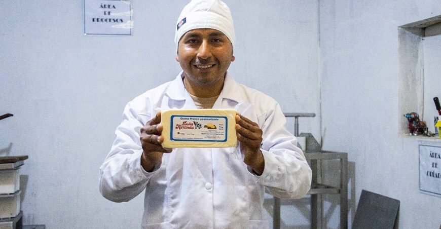 Cáritas del Perú y PERU LNG se unen para impulsar la actividad ganadera y mejorar la calidad de vida de las familias en Huaytará, Huancavelica