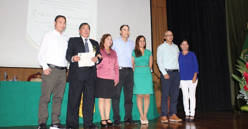 Reconocimiento al Mg. Sc. Lorenzo Hurtado Leo Facultad de Agronomía de la Universidad Nacional Agraria La Molina UNALM