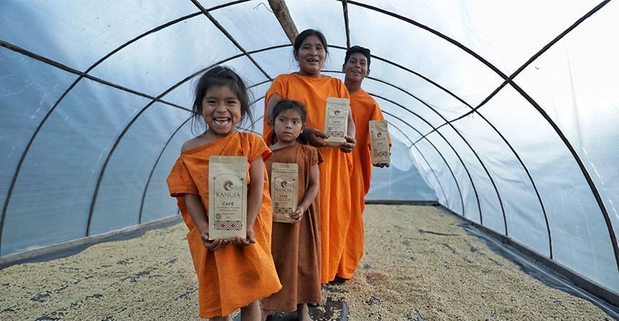 secadores solares para garantizar calidad del café Vraem Devida Perú Productores indígenas
