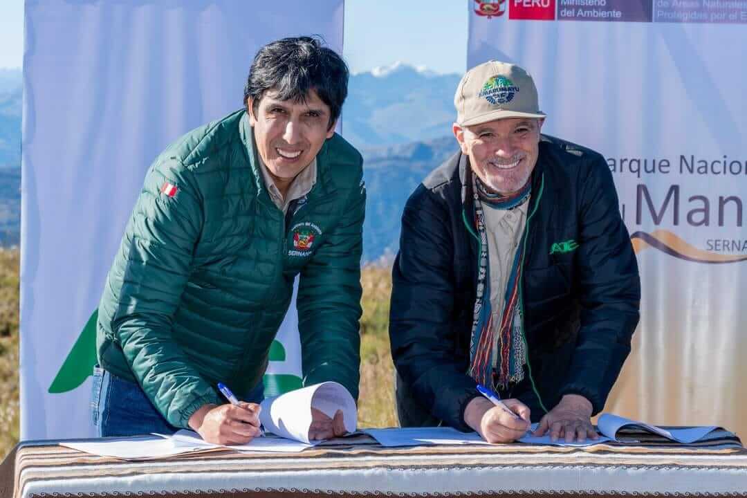 Sernanp) y la empresa Amarumayu SAC, parte del grupo AJE, han reafirmado su compromiso conjunto para impulsar la producción sostenible y la integración comercial del aguaymanto. Este esfuerzo busca beneficiar a los productores de las comunidades cercanas al Parque Nacional del Manu. 