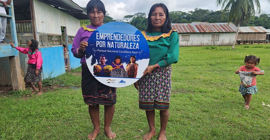 Parque Nacional Cordillera Azul impulsa a asociación de mujeres con taller artesanal en comunidad nativa Emprendedores por naturaleza Loreto Sernanp