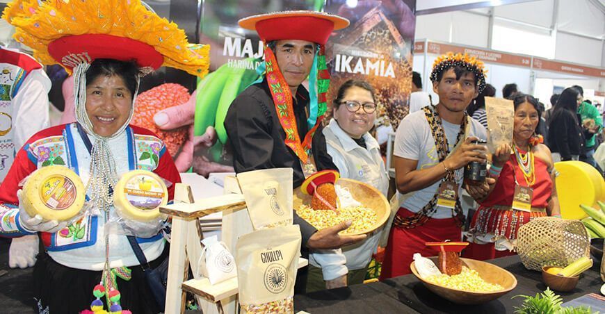 Asociaciones de Productores de Cusco y Amazonas participan en el Salón del Queso Peruano productores queseros Perú 