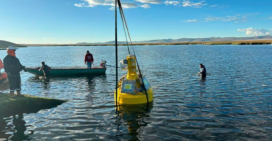 Estación flotante monitorea calidad del agua en tiempo real en lago Chinchaycocha ANA Perú