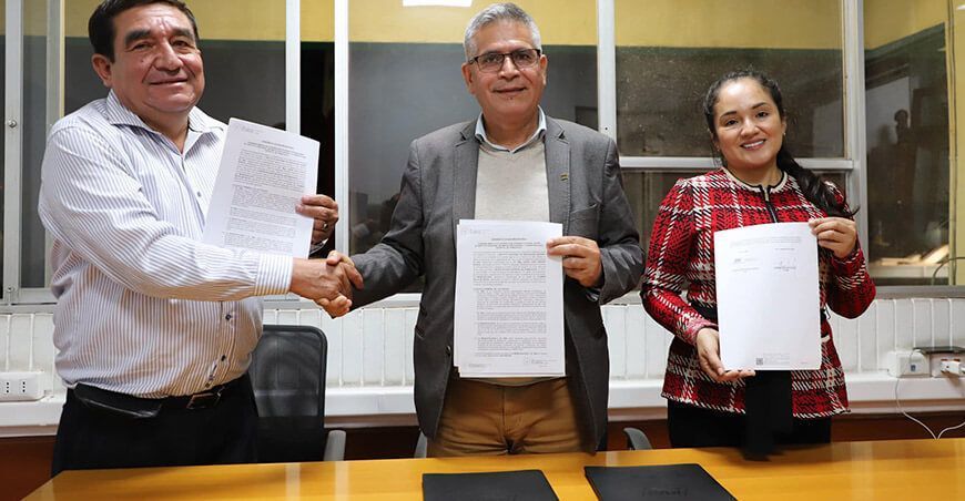 Suscriben convenio para mejorar la calidad de la actividad agraria en Pomahuaca INIA Cajamarca Perú