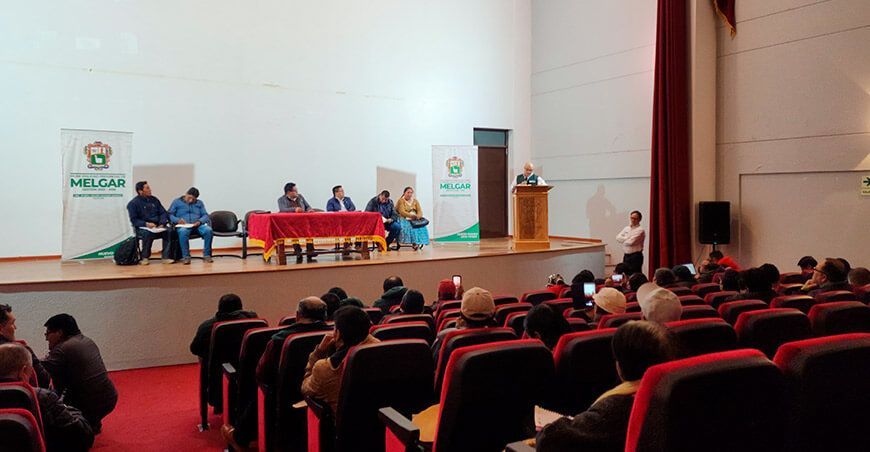 Midagri entregó estudio de agua y alternativas de solución a la contaminación del río Llallimayo en Puno Perú