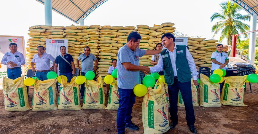 Provraem entregó 10 588 sacos de guano de las islas a 4000 productores