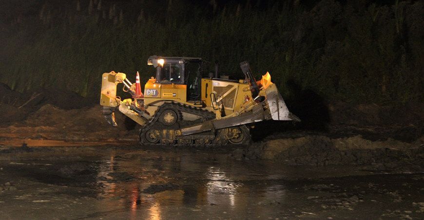 ANA inicia trabajos nocturnos de limpieza y descolmatación en el sector de Huacatambo Ancash Perú