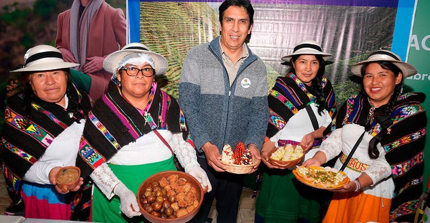 Reserva Paisajística Nor Yauyos Cochas Feria Nor Yauyina