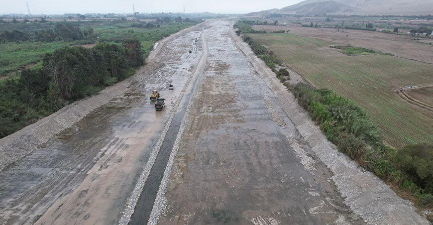 ANA realiza limpieza y descolmatación en márgenes del río Chancay - Huaral