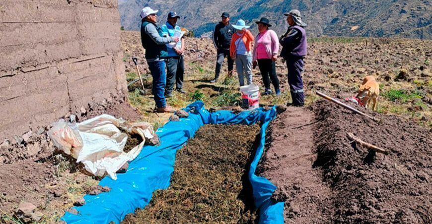 Impulsan producirán de humus de lombriz en Aurahuá en Huancavelica Perú