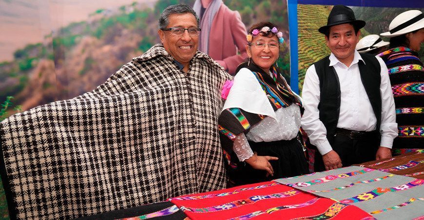 Reserva Paisajística Nor Yauyos Cochas Feria Nor Yauyina