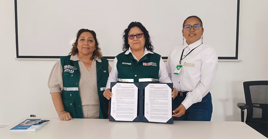 Senasa y Sedir suscribieron convenio para impulsar agricultura ecoamigable en Ancash Perú