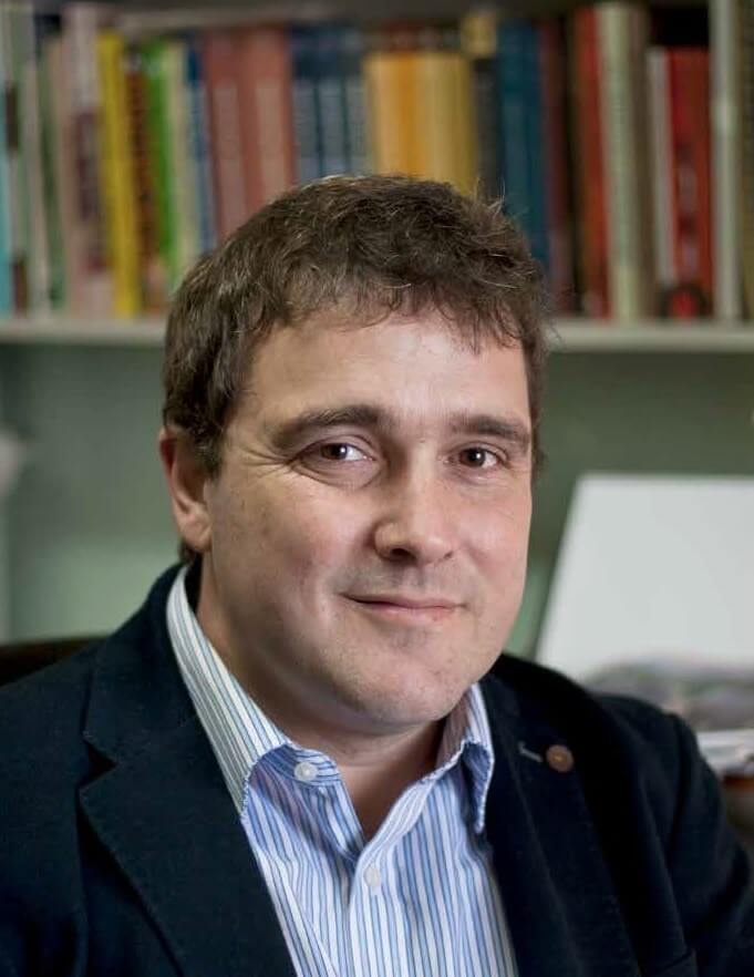 arqueólogo anglo-argentino Kevin Lane. 