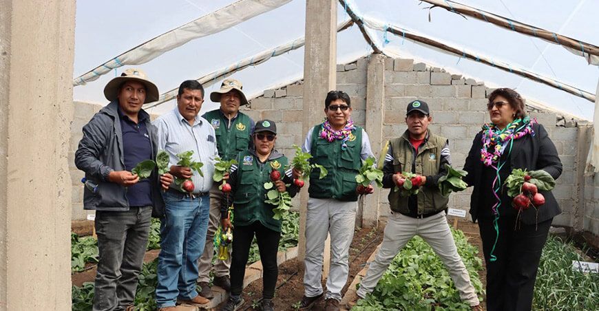 Inauguran biohuerto en beneficio de estudiantes del instituto de Juli en Puno Perú