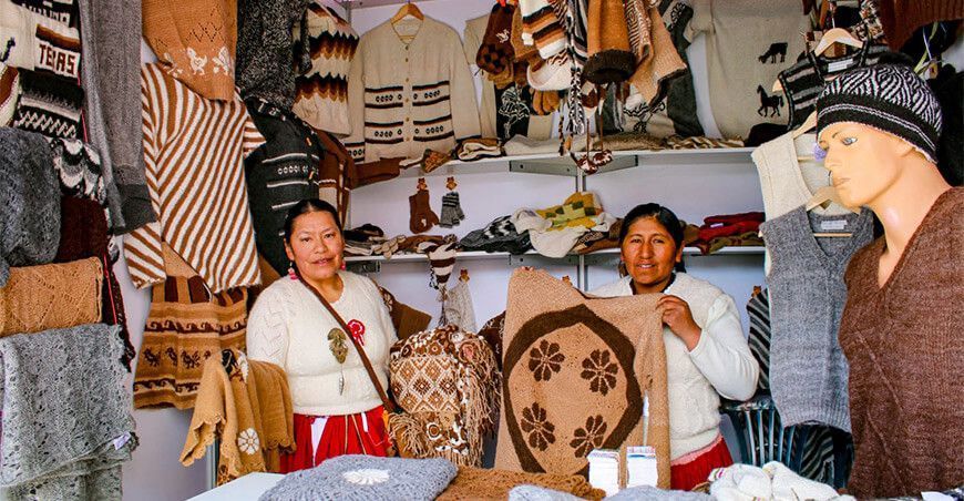Feria Textil Expositiva “Innova Alpaca 2024” CITEtextil Camélidos Puno del ITP Perú