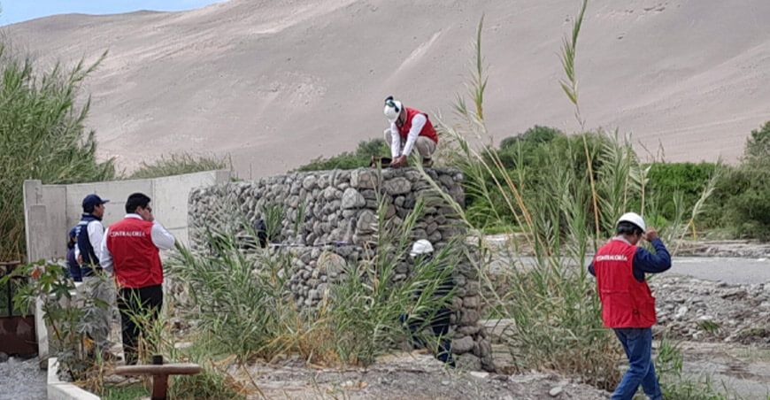 Contraloría detecta prejuicio económico en obra riego Locumba Tacna Perú