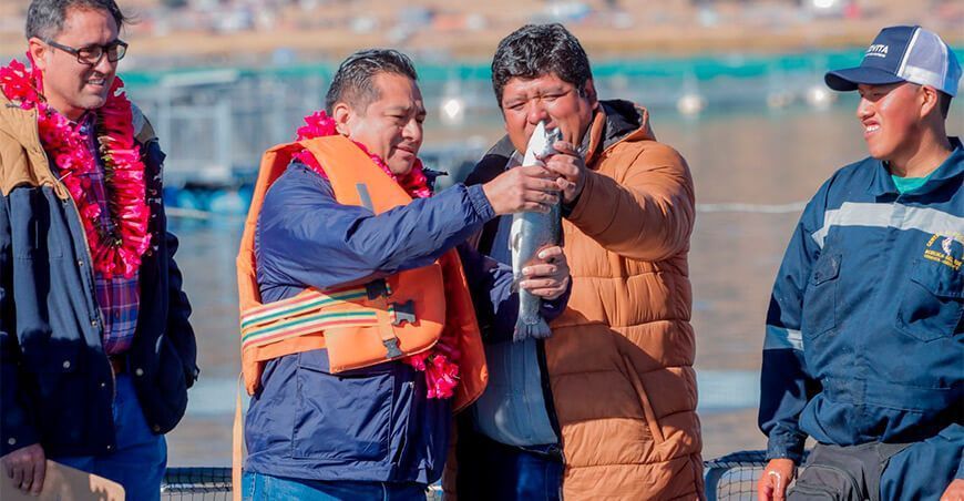 producción acuícola crianza de truchas Puno Perú