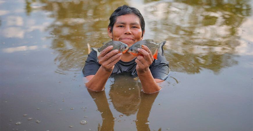 familias de pueblos originarios fortalecen iniciativas de desarrollo local productor acuícola peces amazónicos Devida Perú