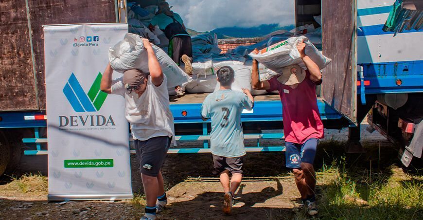 Devida distribuye 2281 TM de compost a productores en Huánuco