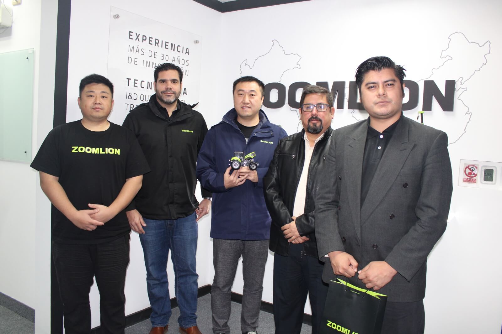 Zoomlion fortalece su presencia en Perú y proyecta expansión en América Latina tractores agrícolas 