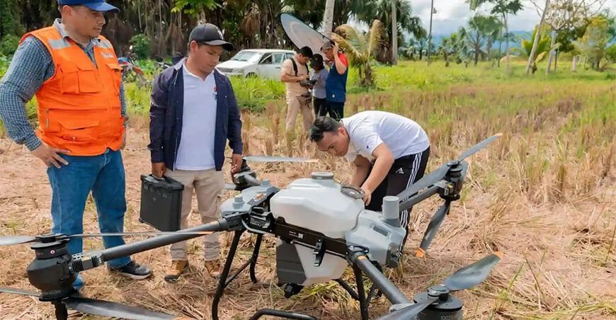 UNAS inaugura laboratorio con drones para agricultura de precisión Huánuco Perú
