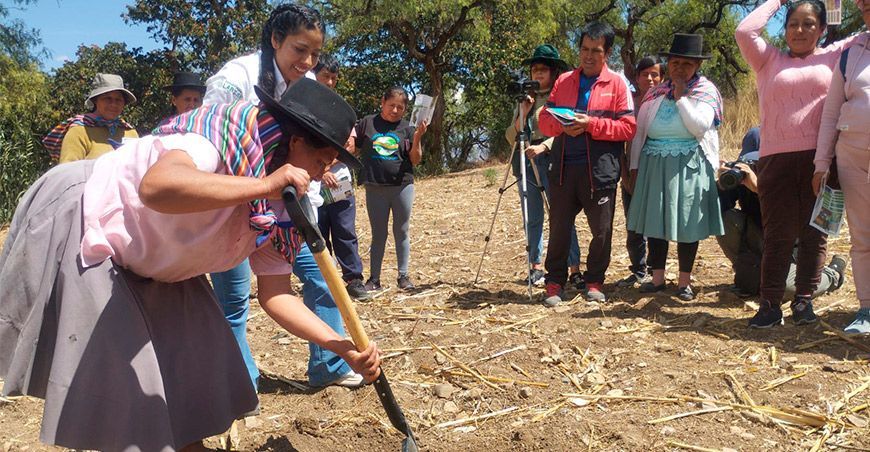 INIA ofrece tecnologías para conservar la calidad del suelo agrario en Luricocha Ayacucho Perú