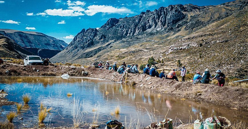 Inauguran innovadora qocha con sistema de bombeo solar en Chivay en Arequipa Perú