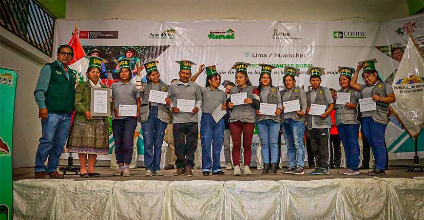 Agro Rural otorga reconocimiento a 128 pequeños productores de Huarochirí Lima Perú