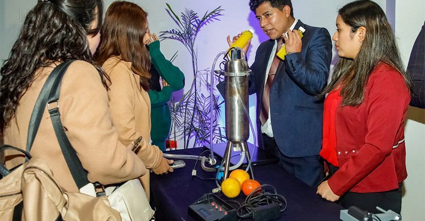 Estudiantes de la USIL presentan proyectos que mejoran procesos en agroindustria y textiles Perú